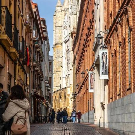 Apartamento A 15 Segundos De La Plaza Mayor Y 1 Minuto De La Catedral Apartment Leon Bagian luar foto